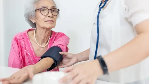 "Kẻ thù tự nhiên" của tăng huyết áp đã được phát hiện! Nghiên cứu cho thấy: thường xuyên ăn hai loại trái cây làm giảm 40% nguy cơ tử vong