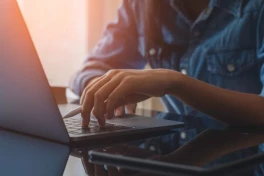Dấu hiệu nhận biết pin laptop sắp hỏng hoàn toàn