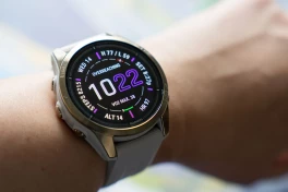 Thấy phiền hơn là tiện, nhiều người dùng "quay lưng" với smartwatch