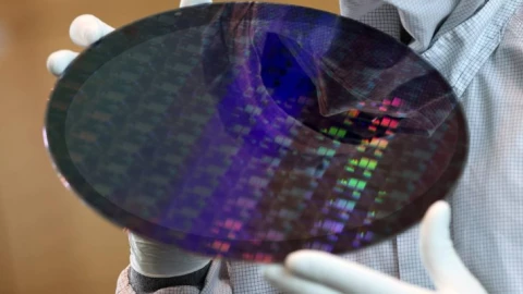Nguy cơ bất ổn kiểu Samsung buộc TSMC phải cam kết tăng tiền thưởng