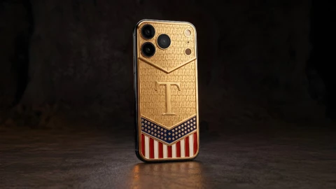 Quên Trump Phone đi, đây mới là điện thoại dành cho "fan cuồng" Donald Trump
