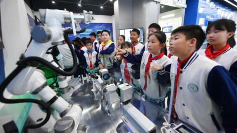 AI thành "vua của mọi nghề" ở Trung Quốc