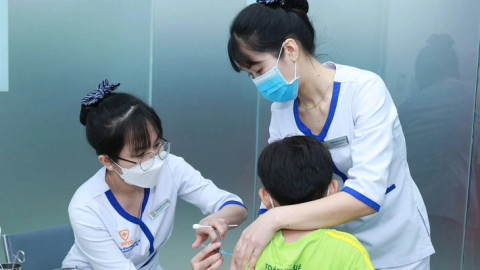 Bệnh bạch hầu lây truyền thế nào, làm sao để phòng tránh?