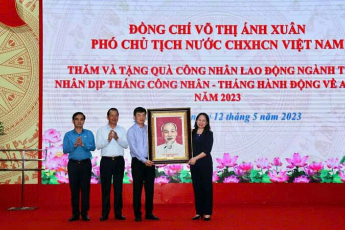 TKV- Tuyển lao động Nam 18- 35 Tuổi biết đọc; biết viết là được, đào tạo ngắn hạn miễn phí