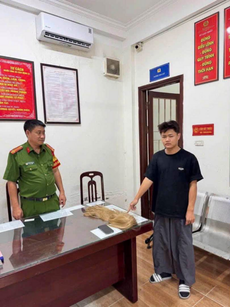 Thanh niên giả gái hẹn bạn trai đi nhà nghỉ rồi trộm điện thoại