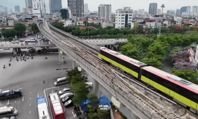 nhon ga hanoi.JPG