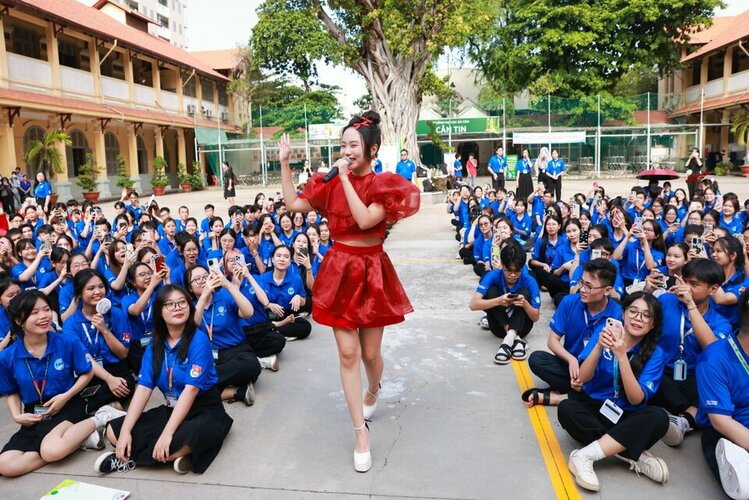 Lễ ra quân Chiến dịch tình nguyện Mùa hè xanh 2024 của Trường Đại học Sài Gòn_ (Copy).jpg Lễ ra quân Chiến dịch tình nguyện Mùa hè xanh 2024 của Trường Đại học Sài Gòn_ (Copy).jpg