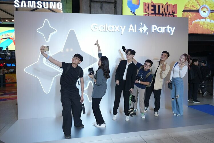 Galaxy AI Party (4)_ko lo go.jpg Galaxy AI Party (4)_ko lo go.jpg