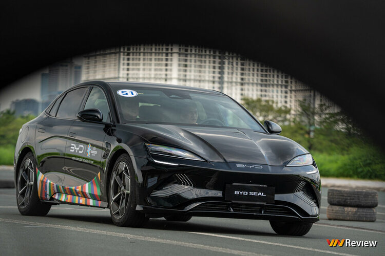 VnReview - BYD Hà Nội 31.jpg VnReview - BYD Hà Nội 31.jpg