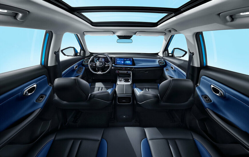 GS3 Full interior front angle.jpg