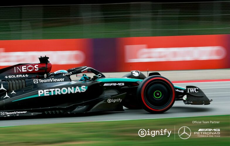 signify-mercedes-amg-petronas-f1-team-bargeboard-2(1)_ko lo go.jpg signify-mercedes-amg-petronas-f1-team-bargeboard-2(1)_ko lo go.jpg