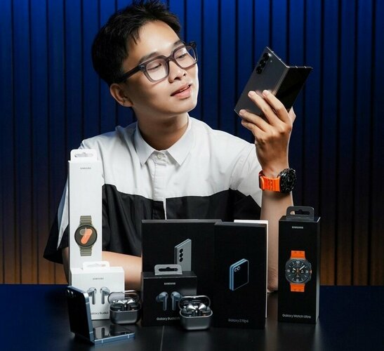 minh-tuan-mobile-giao-galaxy-z6-series-05_ko lo go.jpg