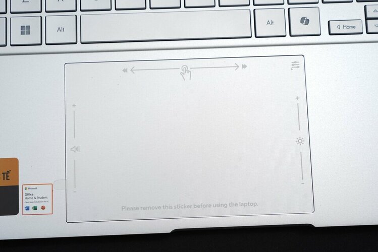 DSC03671_ko lo go.jpg