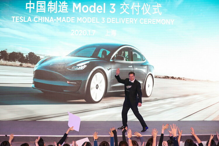 elon musk tesla model 3.jpg elon musk tesla model 3.jpg