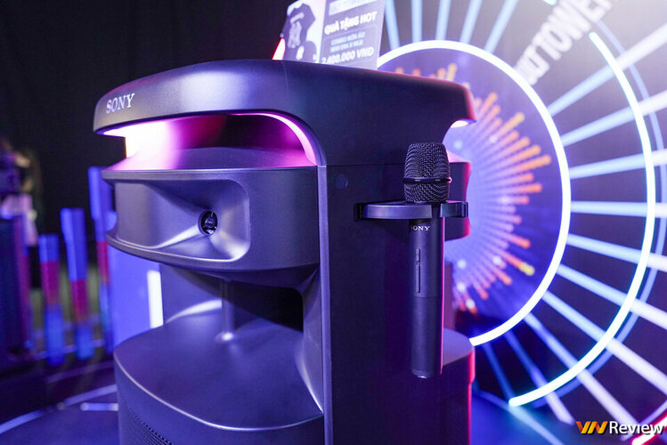 DSC04549_1280 logo mau.jpg