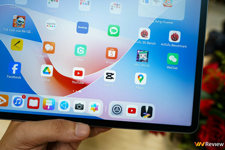 DSC05026_1280 logo mau.jpg