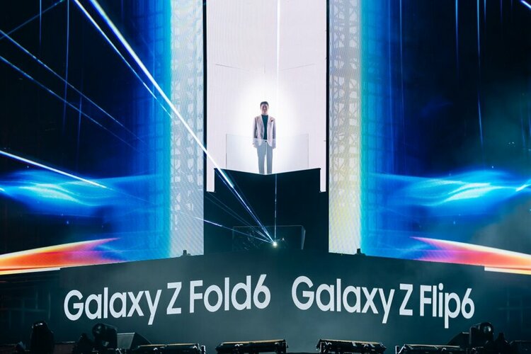 Galaxy AI Immersive - Ảnh 2 (Copy).jpg Galaxy AI Immersive - Ảnh 2 (Copy).jpg