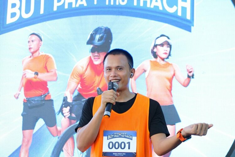 Vu Duy Hoan_ko lo go.jpg Vu Duy Hoan_ko lo go.jpg