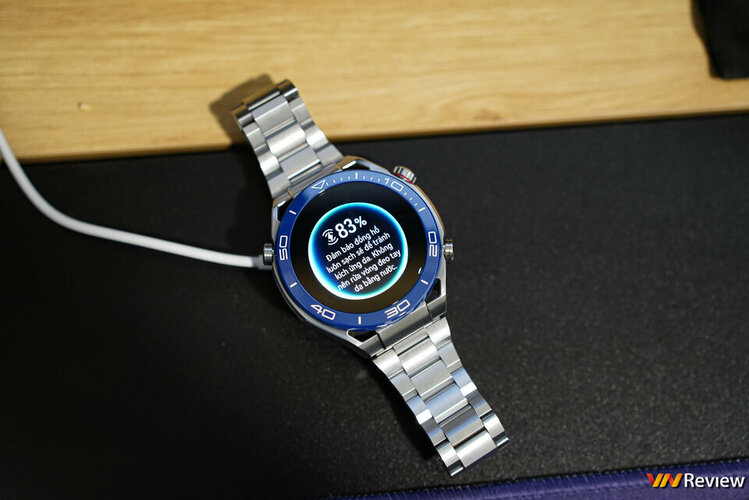 DSC04397_1280 logo mau.jpg
