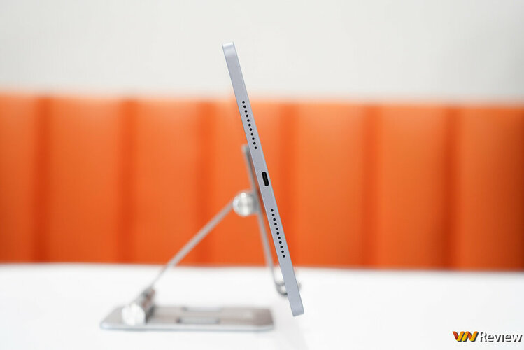 DSC08538_1280 logo mau.jpg