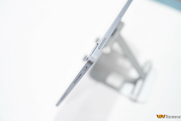 DSC08535_1280 logo mau.jpg