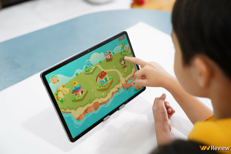 DSC08678_1280 logo mau.jpg