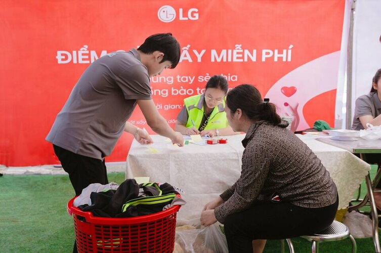 1. Trạm giặt sấy LG miễn phí phục vụ người dân tại Nam Định, Yên Bái đến hết tháng 9_ko lo go.jpg 1. Trạm giặt sấy LG miễn phí phục vụ người dân tại Nam Định, Yên Bái đến hết tháng 9_ko lo go.jpg