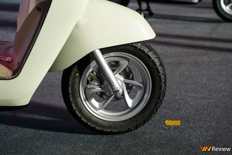 DSC09110_1280 logo mau.jpg