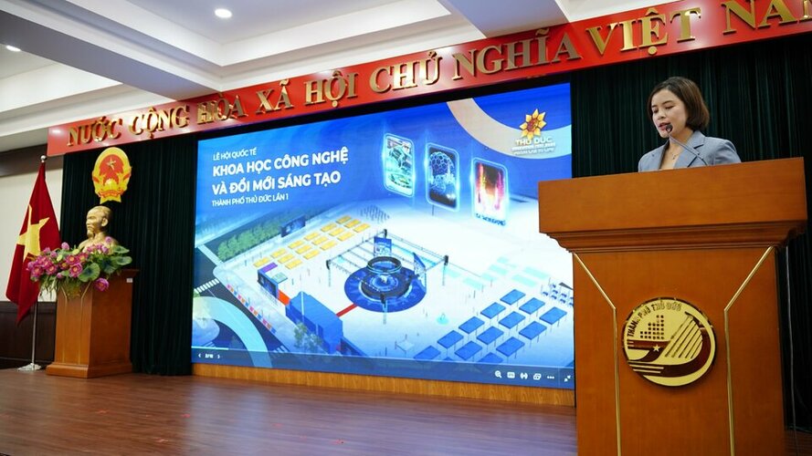 Bà Nguyễn Thị Tuyết Nga - Giám đốc Trung tâm Xúc tiến Thương mại và Đầu tư thành phố Thủ Đức -...jpg