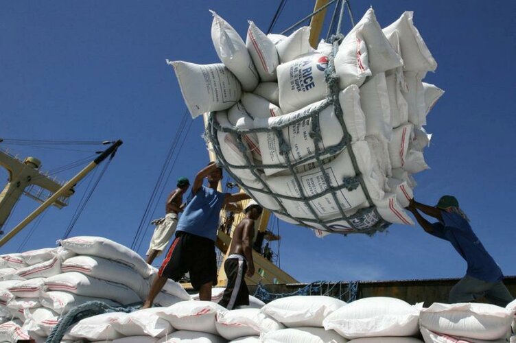 Gao-nhap-khau-o-cang-Tabaco-cua-Philippines_jpg_75.jpg Gao-nhap-khau-o-cang-Tabaco-cua-Philippines_jpg_75.jpg
