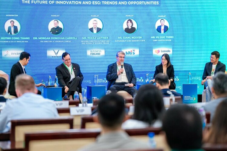 VIS 2023 [Panel Discussion]_ko lo go.jpg