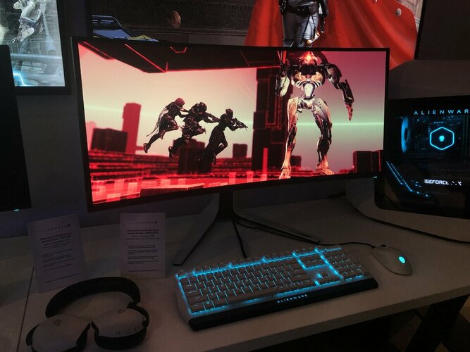 Alienware QD-OLED gaming monitor.jpg Alienware QD-OLED gaming monitor.jpg
