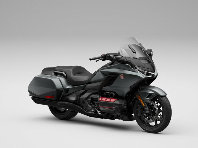 3. GoldWing 2024_Xám đen.jpg