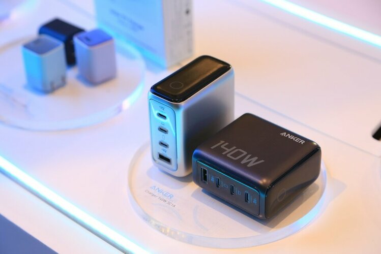 Anker Zolo_02_ko lo go.jpg