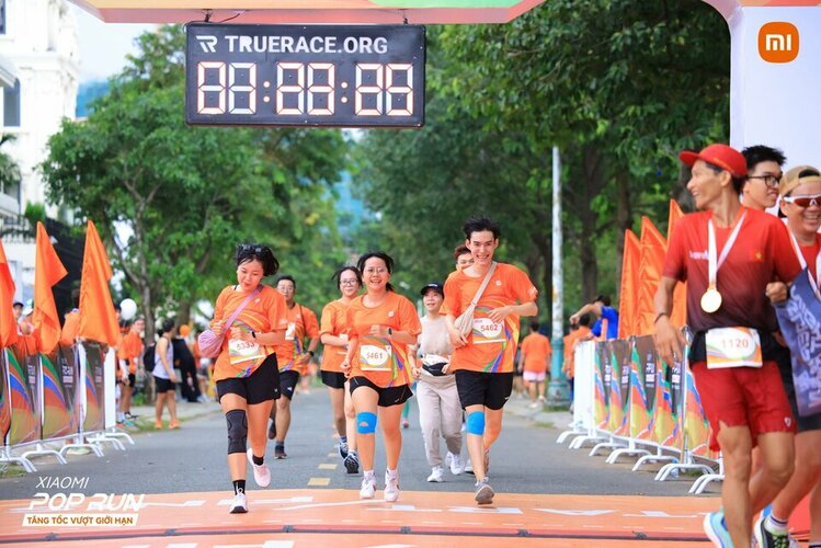 Xiaomi POP Run 2024(12)_ko lo go.jpg