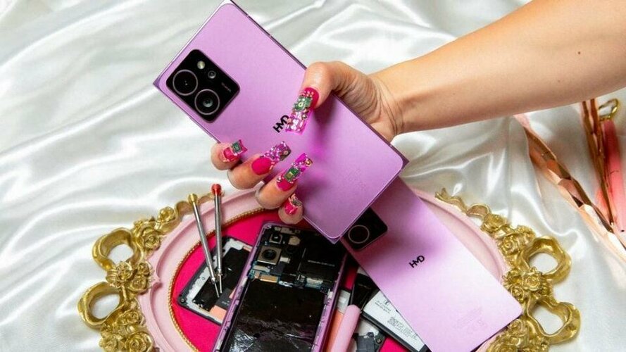 HMD-dang-phat-trien-smartphone-4-1730563203-245-width1024height576_jpg_75.jpg