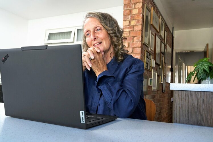 Alzheimer’s Intelligence_Gail using avatar_ko lo go.jpg