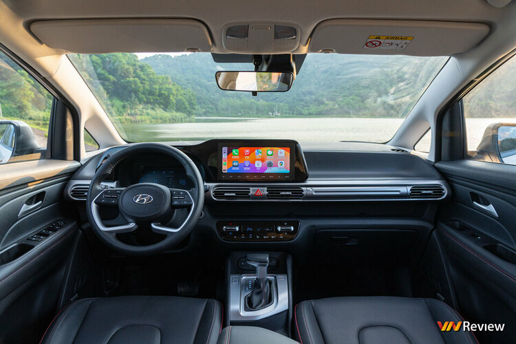 Hyundai Stargazer X - 39.jpg