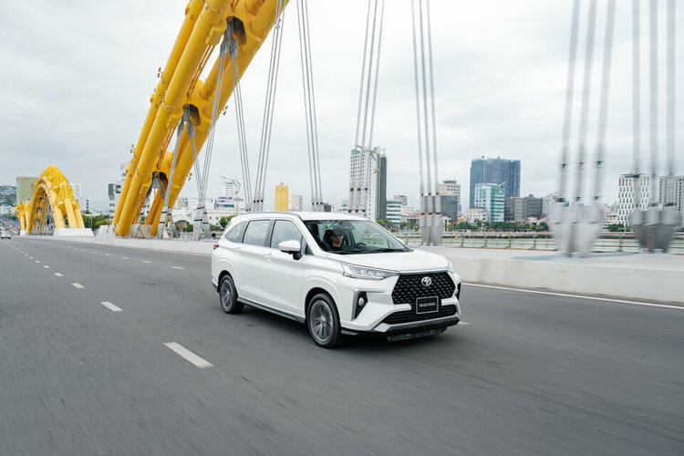 Veloz Cross 4.jpg