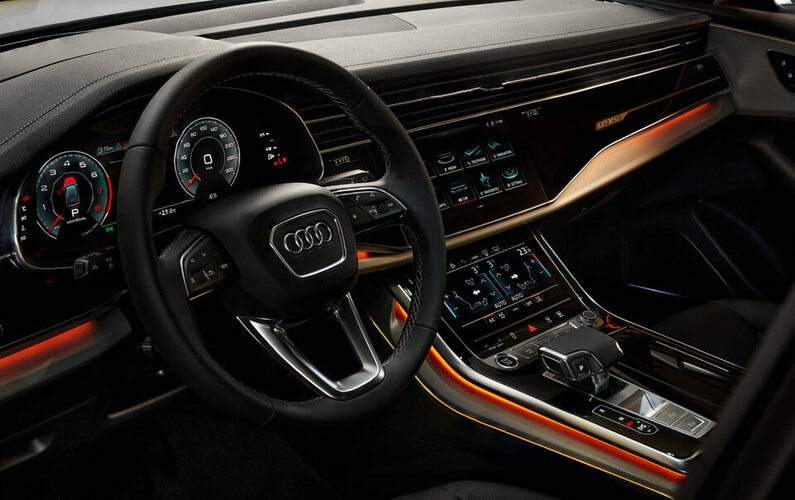 11-01 AUDI Q80166.jpg 11-01 AUDI Q80166.jpg
