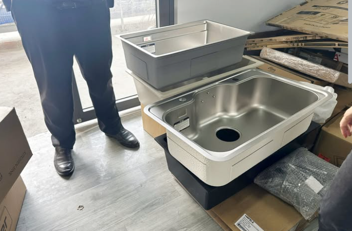 Mua chậu rửa bát vuông hay tròn?