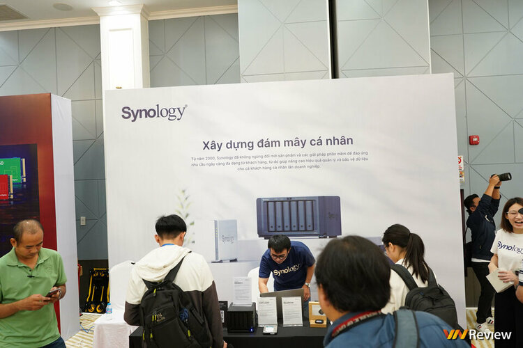 DSC04388_1280cologo.jpg