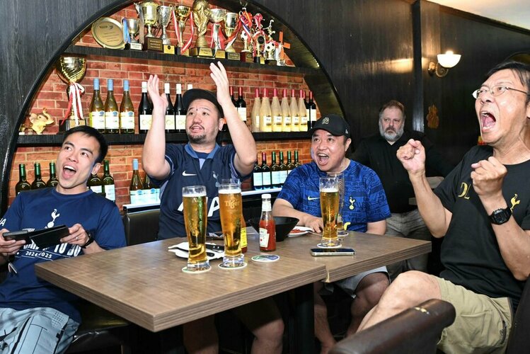 Tiger®️ Beer khẳng định cam kết mạnh mẽ trong việc kết nối người hâm mộ bóng đá tại châu Á _ko...jpg Tiger®️ Beer khẳng định cam kết mạnh mẽ trong việc kết nối người hâm mộ bóng đá tại châu Á _ko...jpg