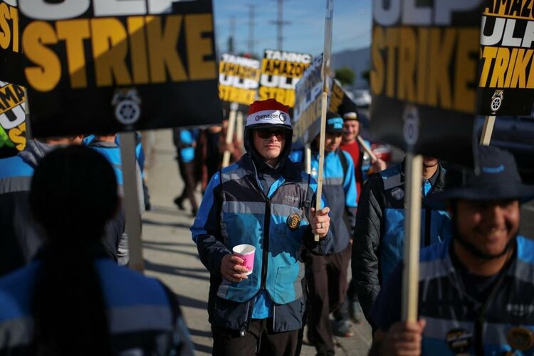 2024_12_19T173604Z_632543650_RC2HSBAUBUX7_RTRMADP_3_AMAZON_COM_LABOR_STRIKE_min_jpg_75.jpg 2024_12_19T173604Z_632543650_RC2HSBAUBUX7_RTRMADP_3_AMAZON_COM_LABOR_STRIKE_min_jpg_75.jpg