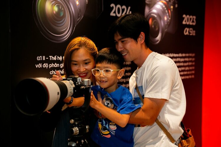 Sony 19_ko lo go.jpg
