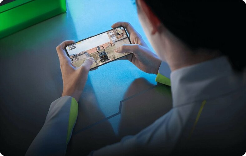 POCO F6 Pro (3)_ko lo go.jpg