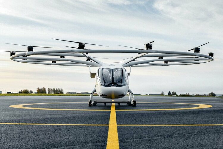 Volocopter-VoloCity-stands-tall-on-FATO-scaled-1_jpg_75.jpg