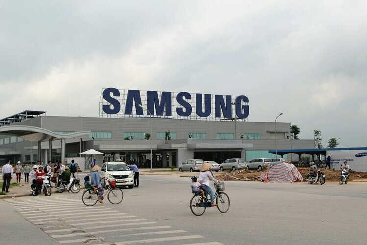 samsung factory in vietnam.jpg samsung factory in vietnam.jpg