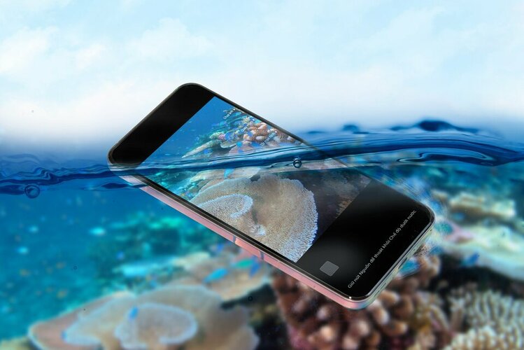 . Under water shooting_ko lo go.jpg