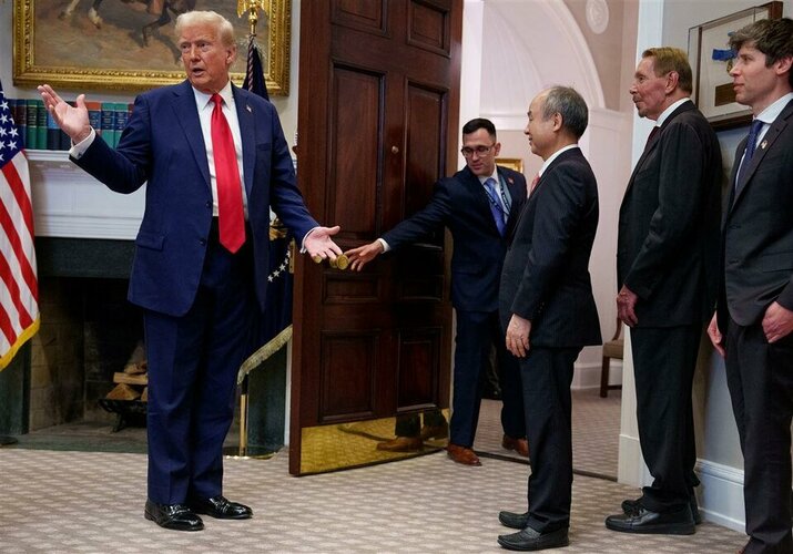 BESTPIX-President-Trump-Delivers-Remarks-Announces-Infrastructure-Plan-At-White-House-1-173757...jpg